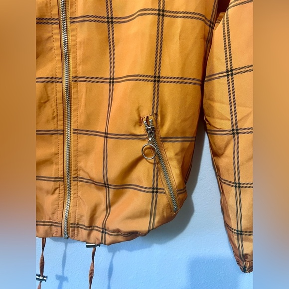 Charlotte Russe Mustard Plaid Windbreaker Jacket - Size XS - Picture 6 of 9